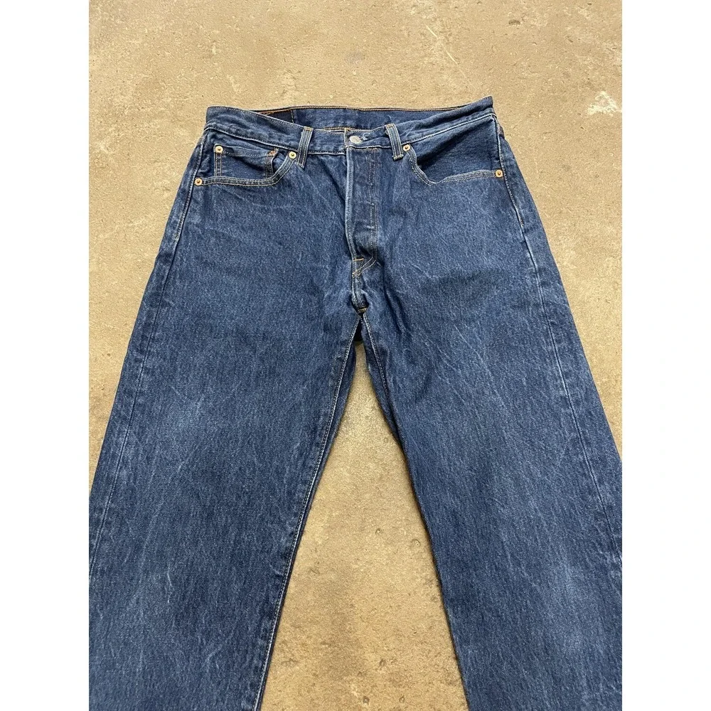 Levis 501 Jeans Mens 33x34‎ Medium Wash Blue Straight Leg Button Fly Waterless